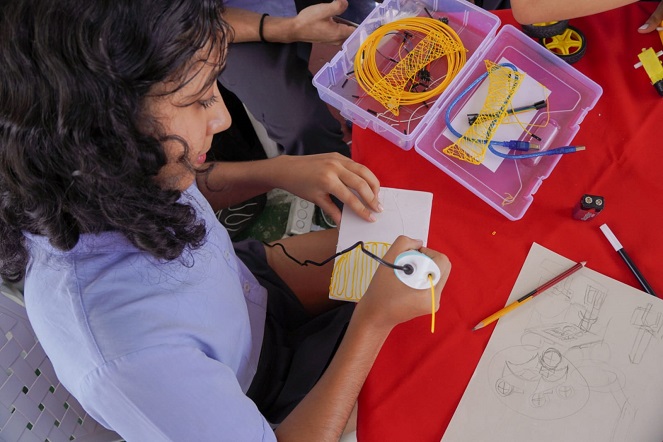 COLEGIO COMFACESAR SEDE DEL TORNEO SET VEINTIUNO DE ROBOTICA