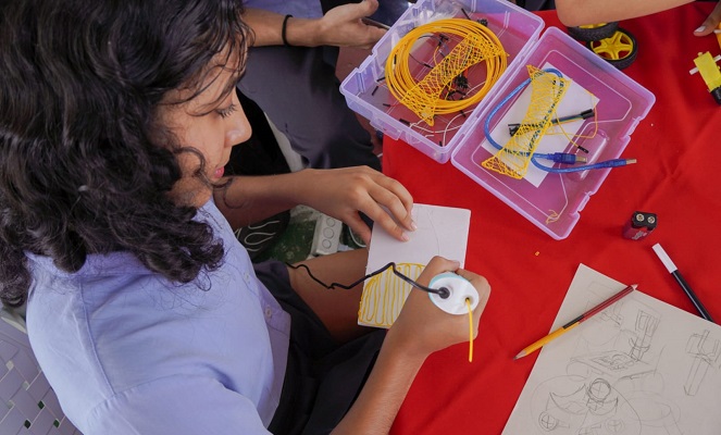 COLEGIO COMFACESAR SEDE DEL TORNEO SET VEINTIUNO DE ROBÓTICA