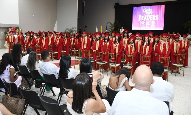 EL COLEGIO COMFACESAR CELEBRA LA GRADUACIÓN DE 332 ESTUDIANTES DE PREESCOLAR, PRIMARIA Y BACHILLERATO