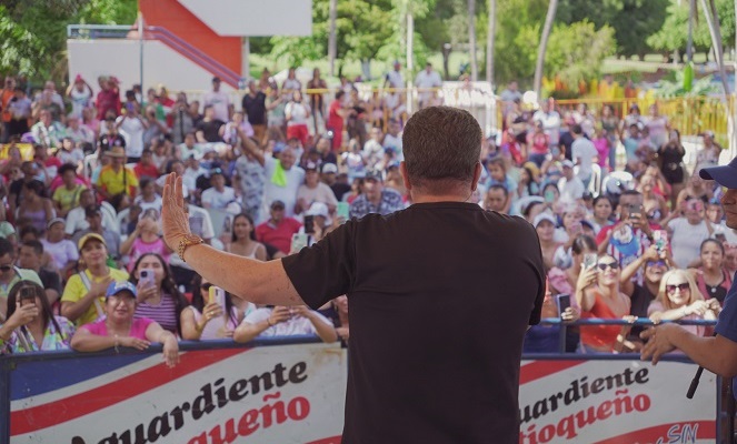 ASÍ VIVIMOS EL CONCIERTO DE AMOR Y AMISTAD EN EL CENTRO RECREACIONAL LA PEDREGOSA  