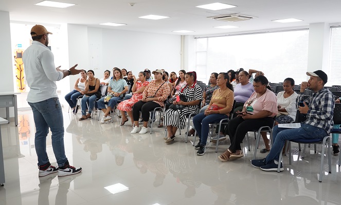 COMFACESAR FORTALECE PARTICIPACIÓN COMUNITARIA EN PROYECTOS DE VIVIENDA DE LA JAGUA DE IBIRICO