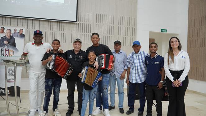Drummond-HuellasDelMaestro-Comfacesar