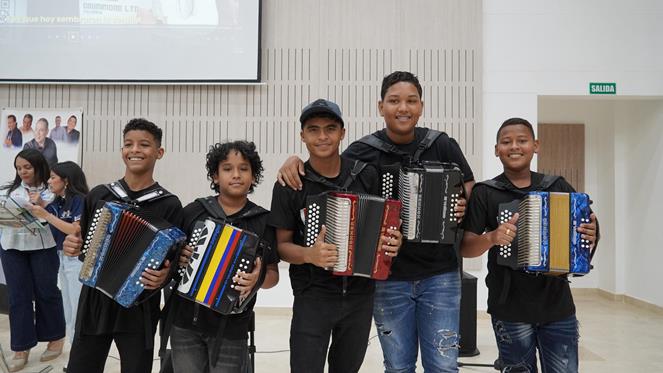 Drummond-HuellasDelMaestro-Comfacesar