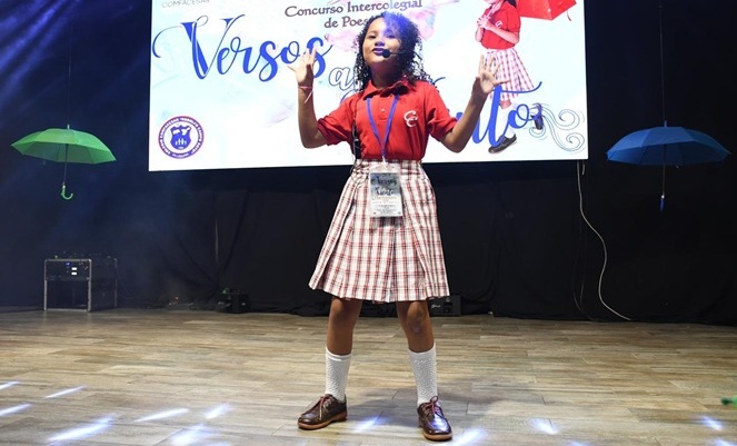 COLEGIO COMFACESAR REUNIÓ A 70 ESTUDIANTES DE 26 INSTITUCIONES EDUCATIVAS EN LA NOVENA EDICIÓN DE “VERSOS AL VIENTO”