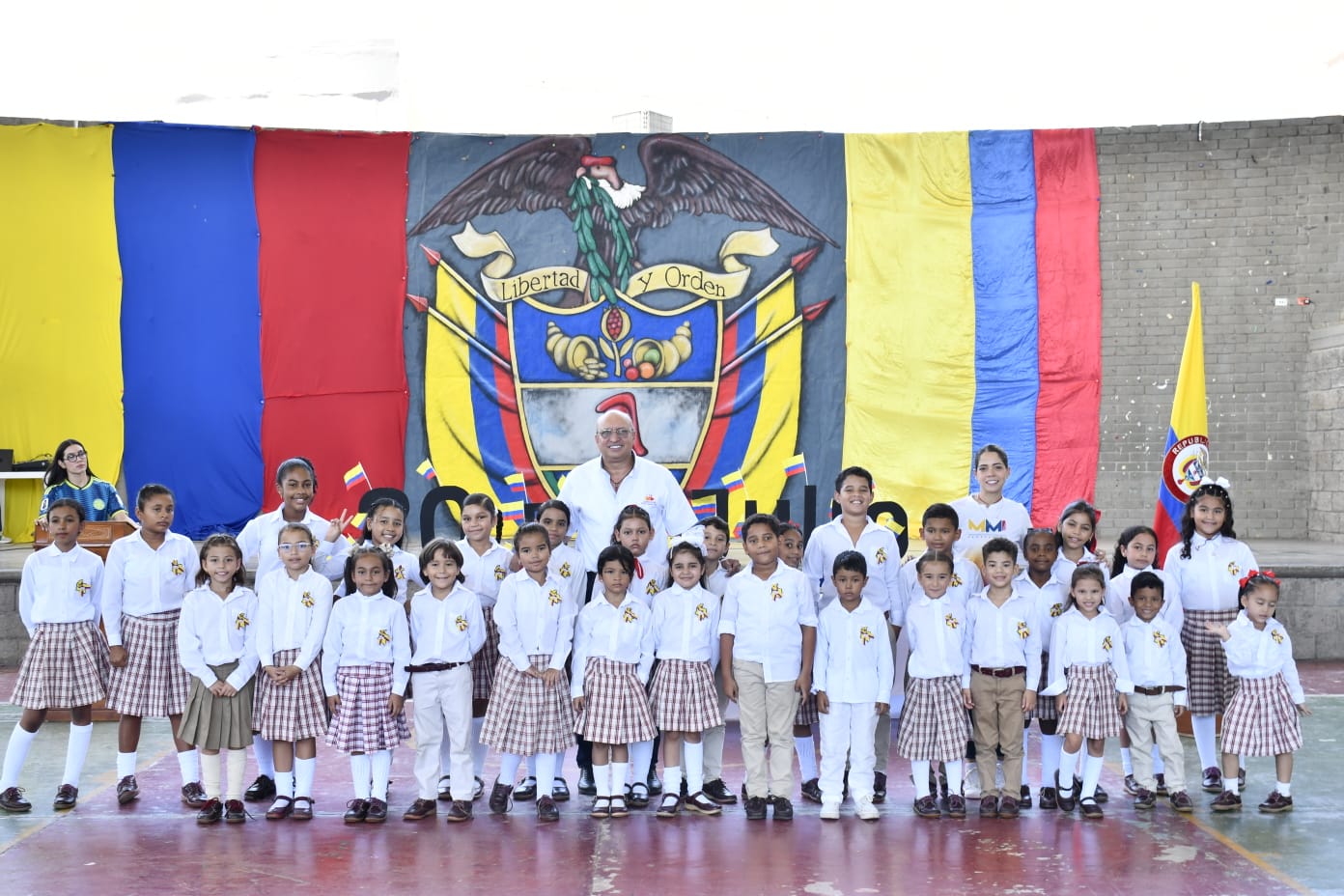 COLEGIO COMFACESAR ENTRE LOS MEJORES DE COLOMBIA SEGÚN RANKING COL - SAPIENS 2026-2027