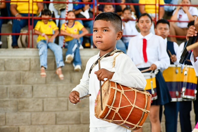 COMFACESAR REVIVE LAS TRADICIONES CON EL PRIMER FESTIVAL DE  BANDAS DE MARCHA