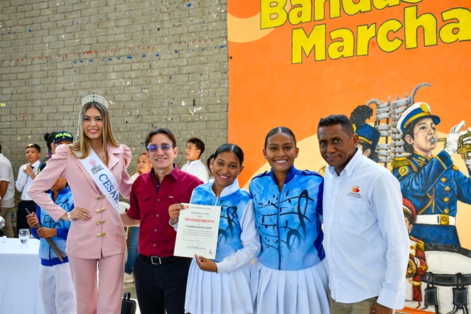 COMFACESAR REVIVE LAS TRADICIONES CON EL PRIMER FESTIVAL DE  BANDAS DE MARCHA