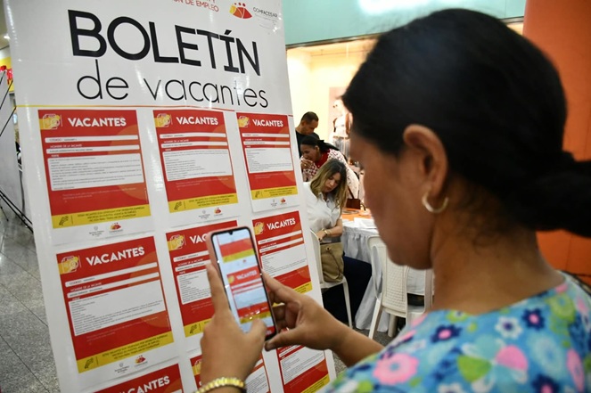 MÁS DE 400 PERSONAS ATENDIDAS POR COMFACESAR EN LA QUINTA FERIA DE INCLUSIÓN LABORAL